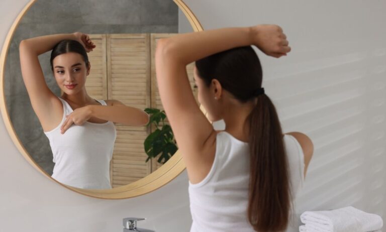 Autoexame das mamas ainda é indicado? Saiba como fazê-lo corretamente